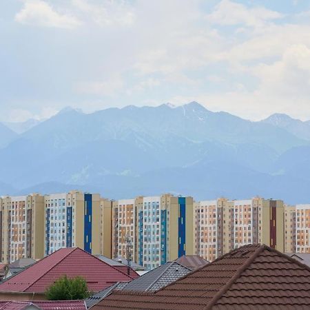 7Days Hotel Almaty Ngoại thất bức ảnh
